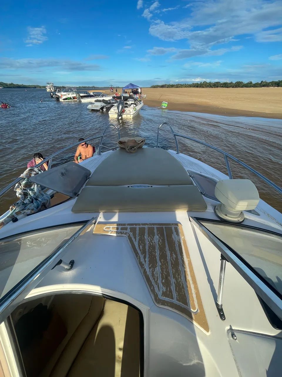 Lancha Ventura 215 cabinada  - Foto 5