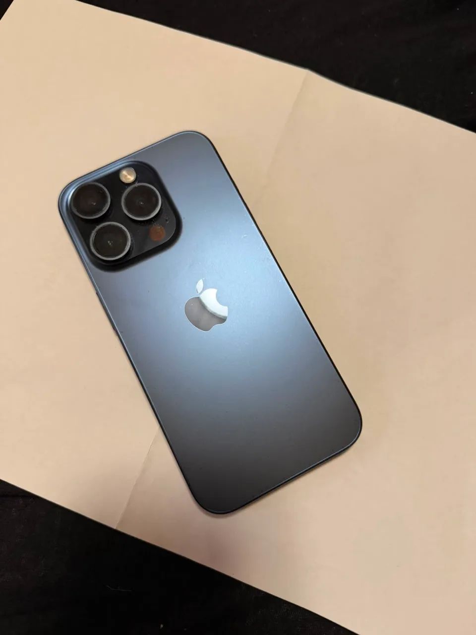 iPhone 15 Pro - Foto 2