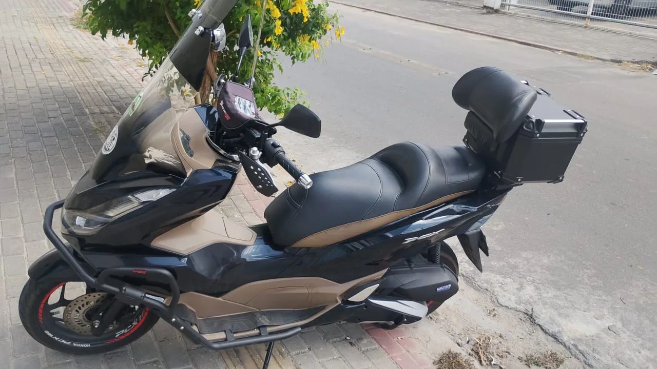 PCX DLX 2025 PURA - Foto 3