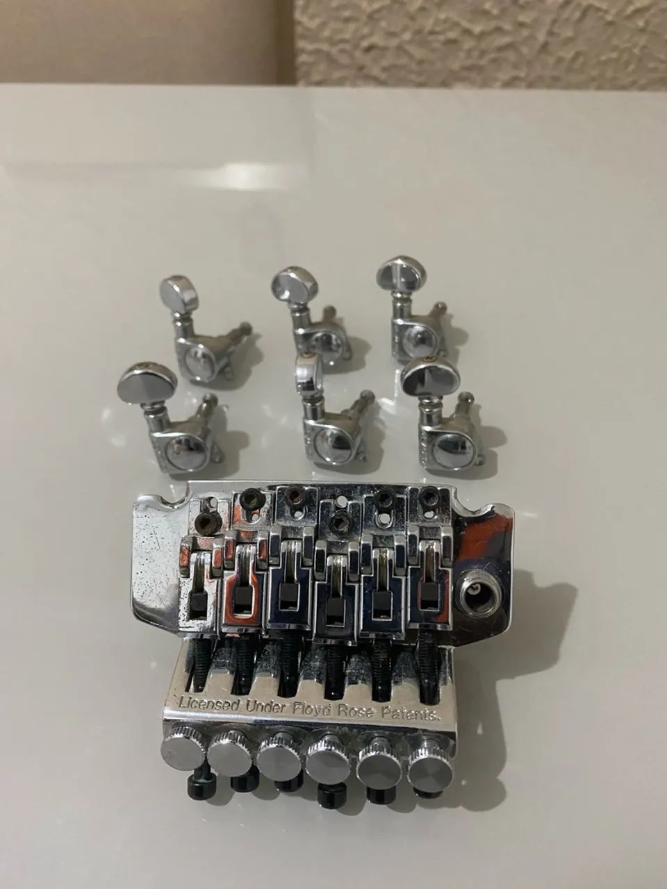 Ponte floyd rose , e tarraxas grover !!