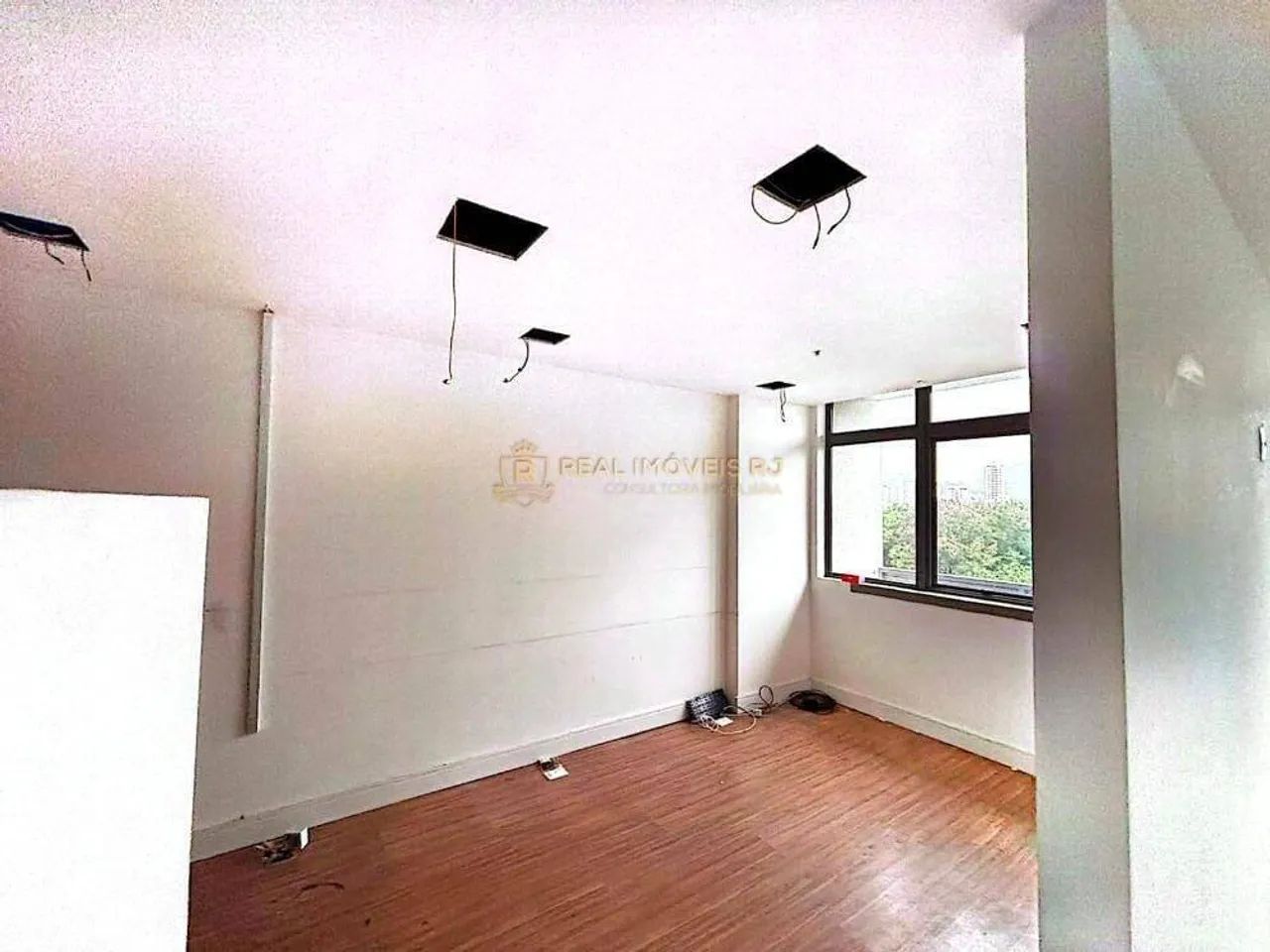 Sala Comercial à Venda no Edifício Alfa Corporate | São Cristóvão - Foto 2