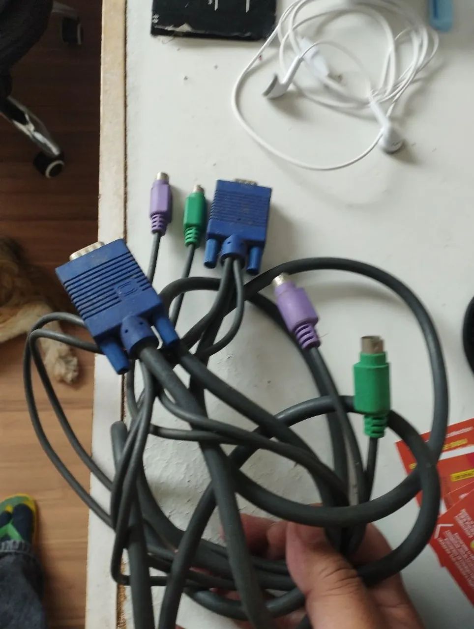 Chaveador kvm 2portas vga e ps2 (com cabos) - Foto 2