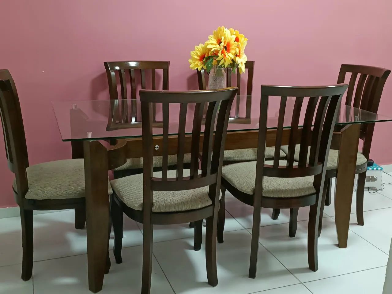 Mesa linda 6 cadeiras