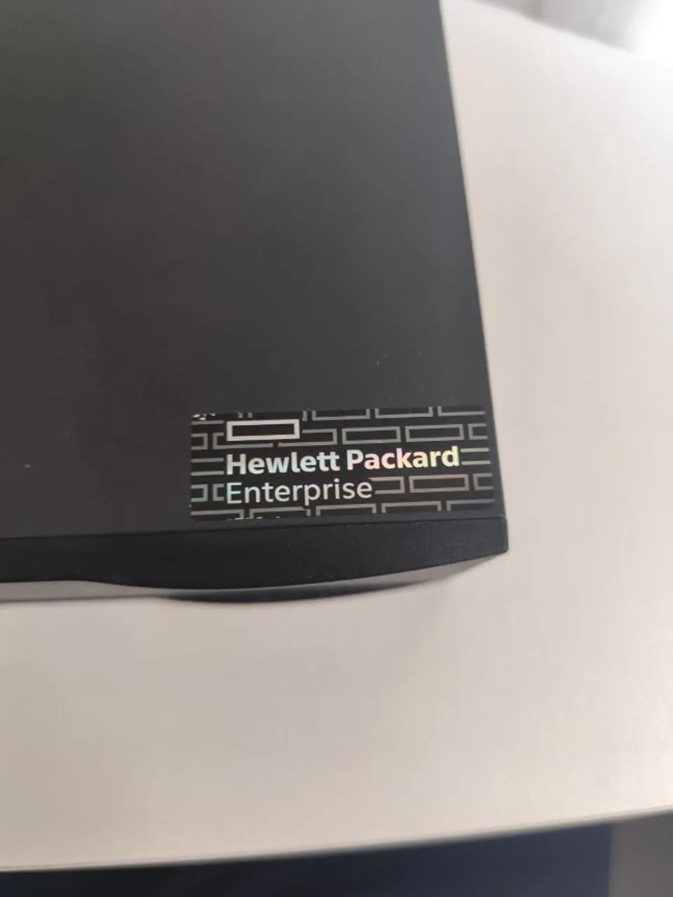 Switch HPE OfficeConnect 1420 24G (Modelo JG708B) - Foto 2