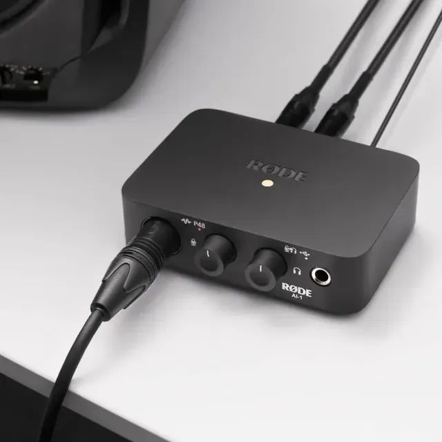 Microfone Condensador Rode Nt1 5 + Interface De Áudio RODE AI-1 - Foto 5