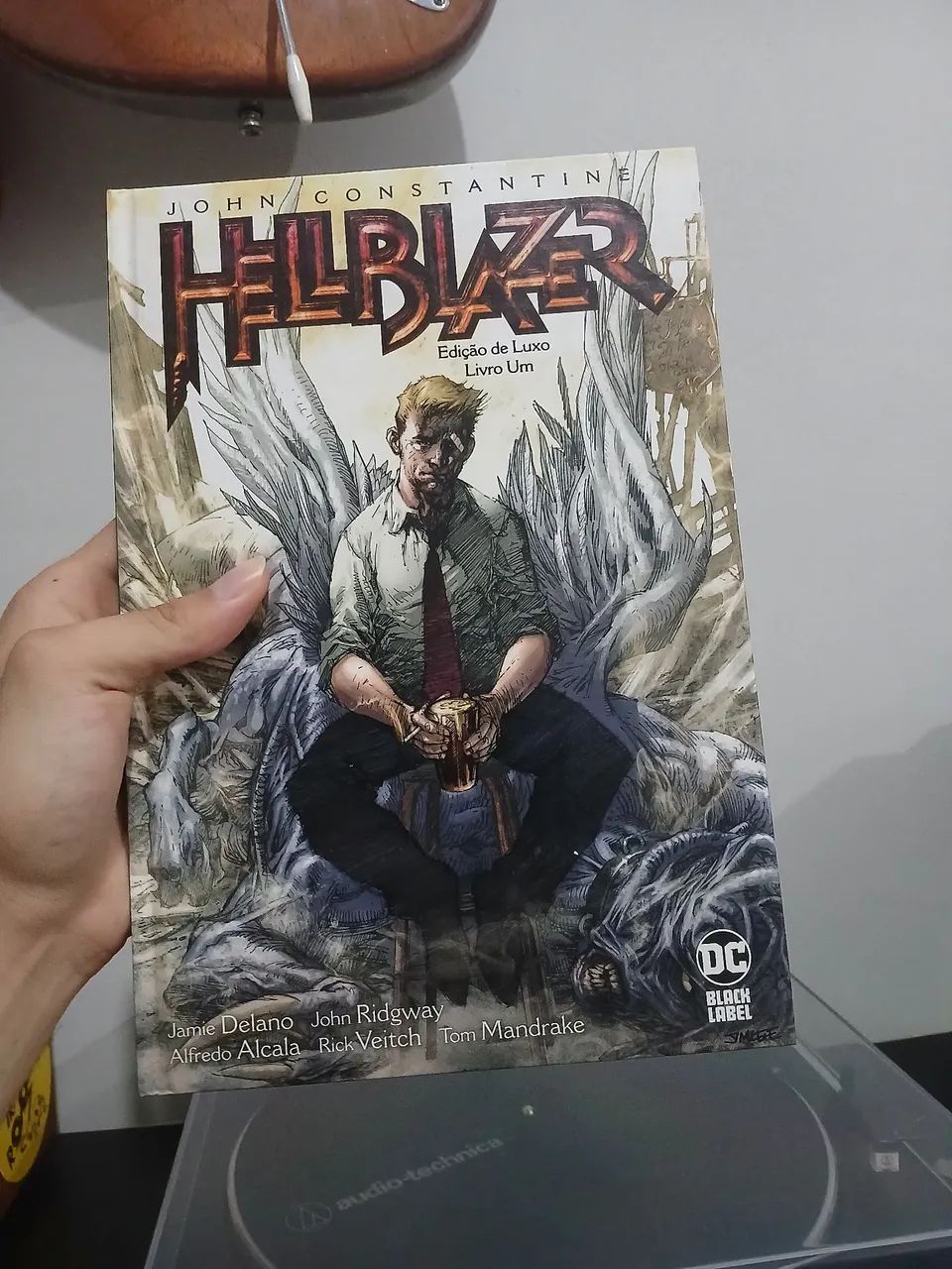 Hq - Hellblazer Vol. 1 Edição Definitiva