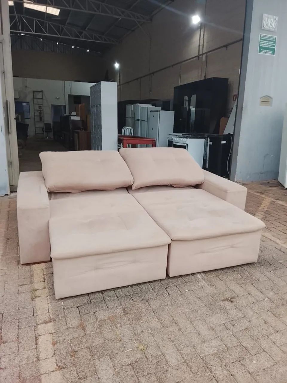 Sofá retrátil USADO conservado ENTREGA dentro de Uberlândia MG  - Foto 3