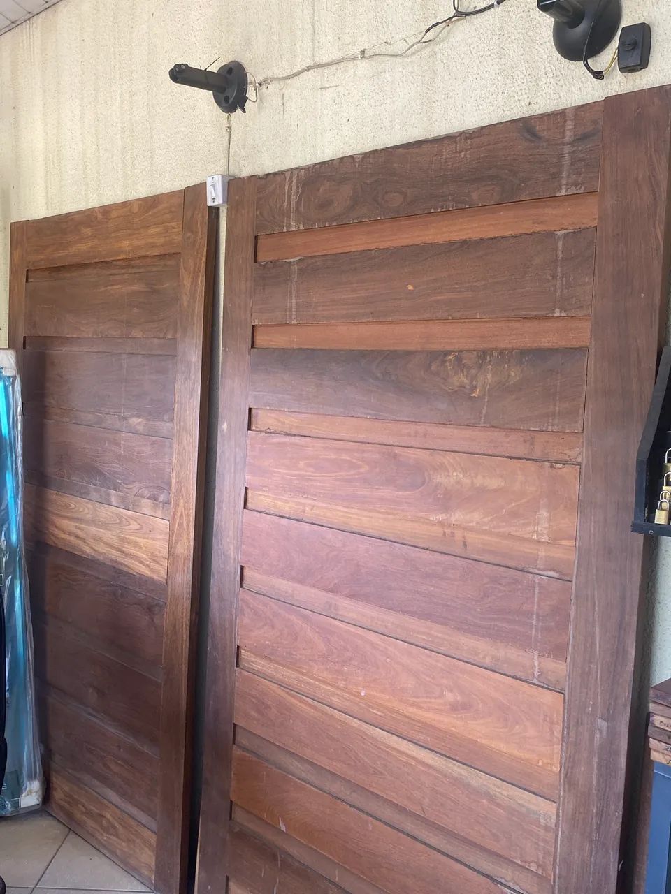 Oferta Porta Madeira 2,10x1,20 p/ Pivotante  - Foto 2