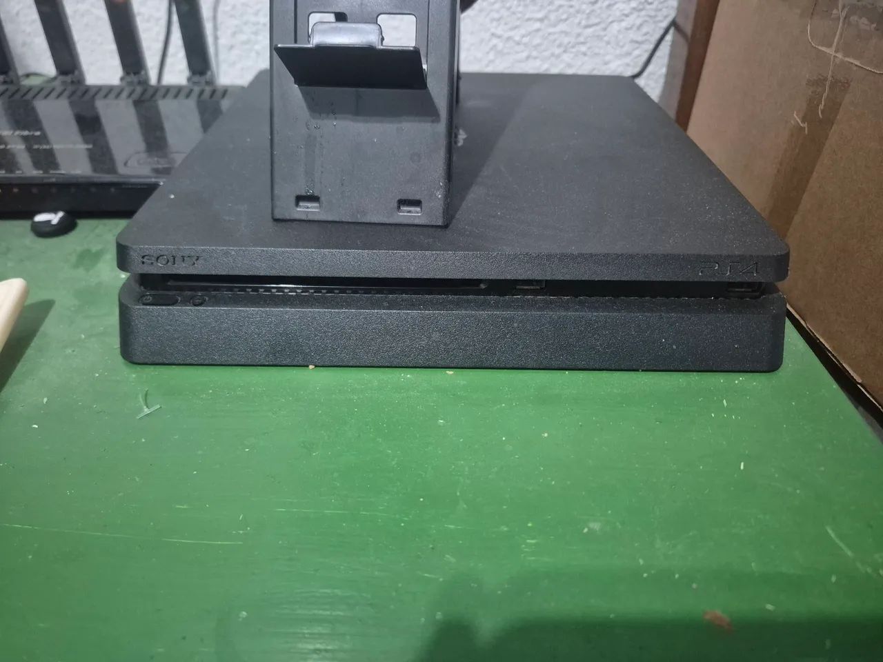 Ps4 slim 1T