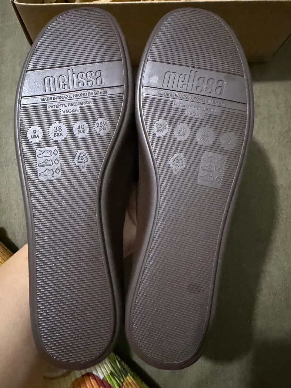 Sapatilha Melissa soft marrom - Foto 2
