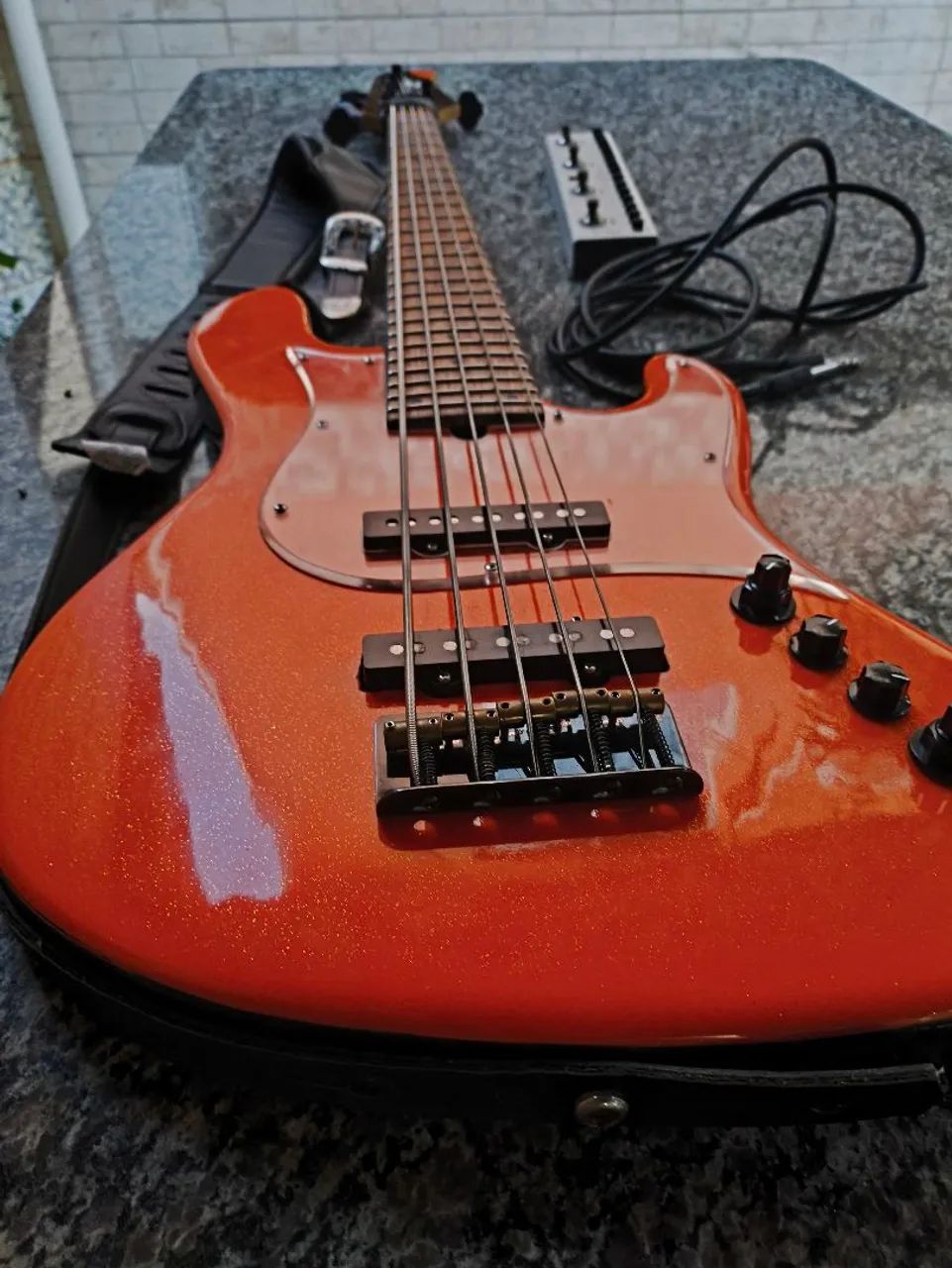 Contra baixo  - Foto 4