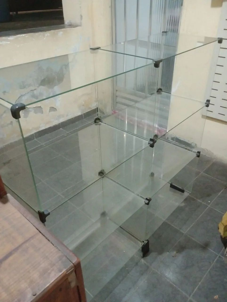 Balcão vitrine com divisórias  - Foto 2