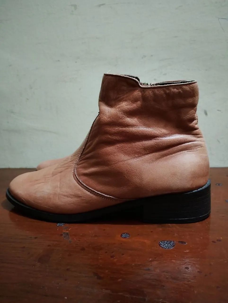 Bota de couro da marca Corello  - Foto 2