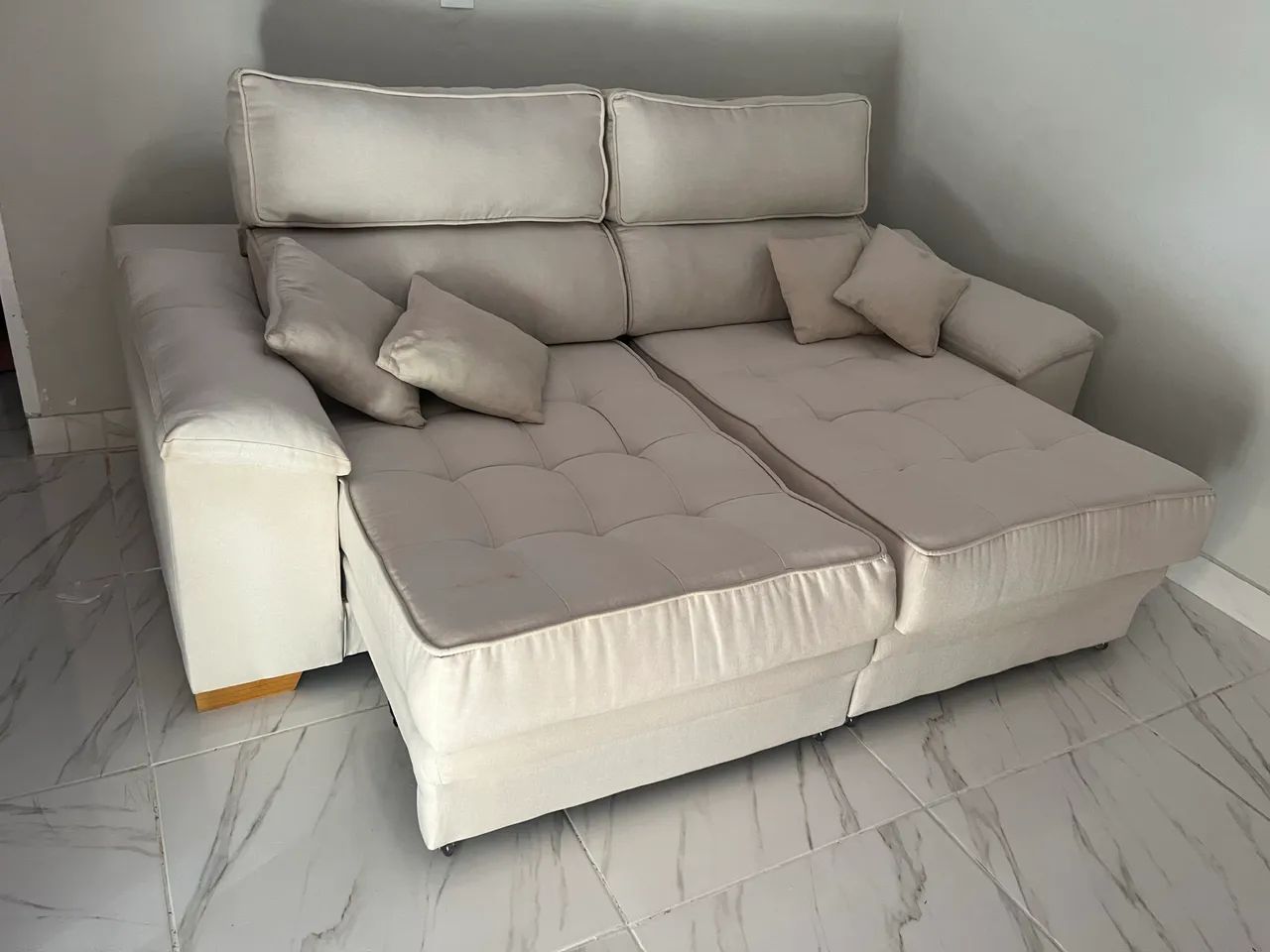 Sofá em linho retrátil e reclinável MOBLY - Foto 4