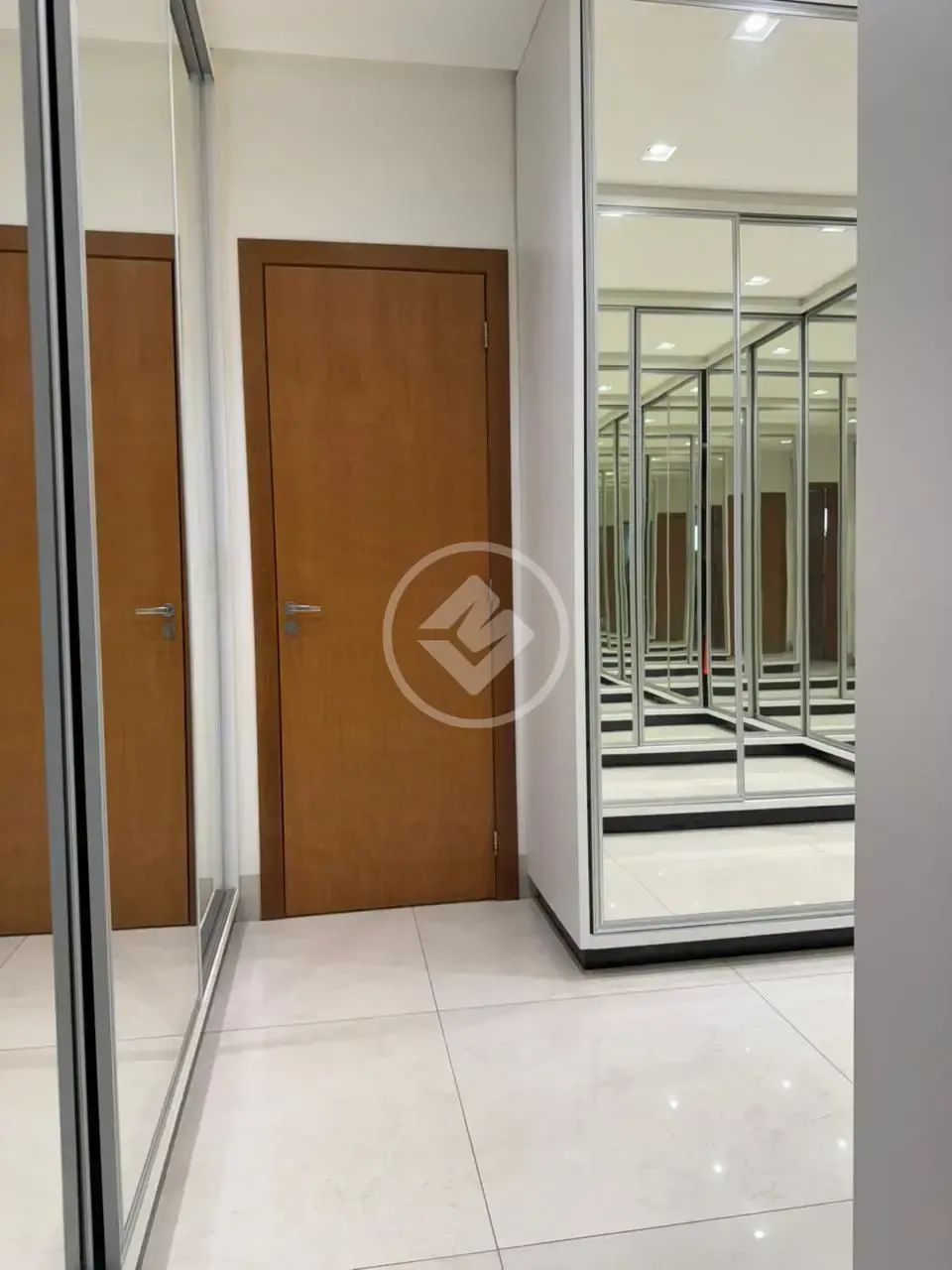 Sobrado com 4 suítes Amplas codigo: 156181 - Foto 2