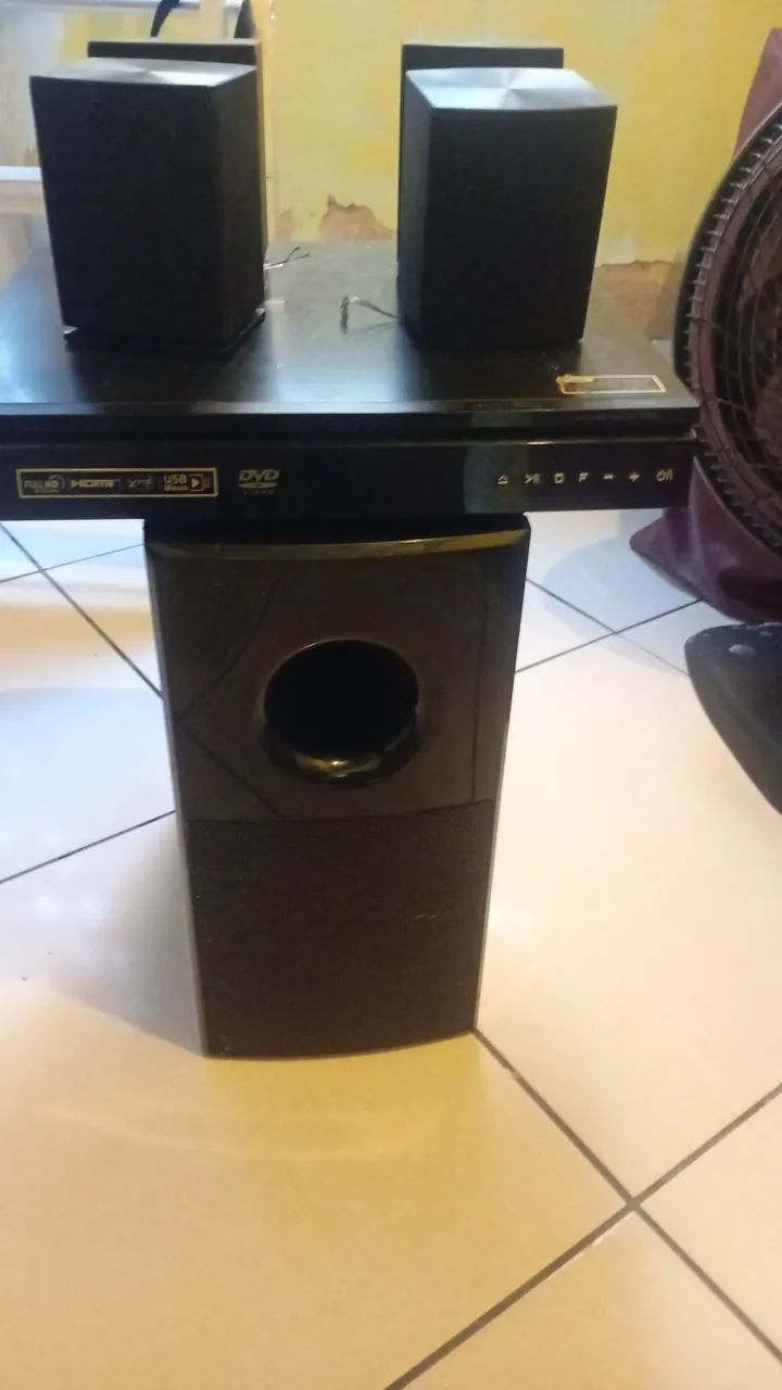 HOME  THEATER LG