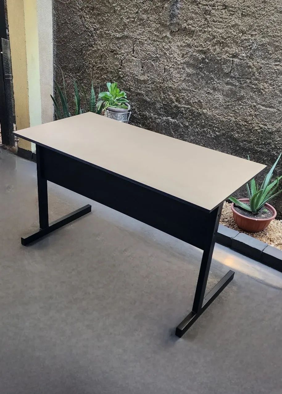 Mesa de escritório ou de estudo 1.20x60 com 1 gaveta  - Foto 5