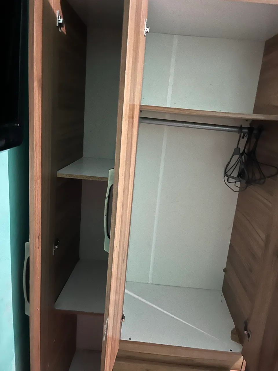 Guarda Roupa de solteiro 