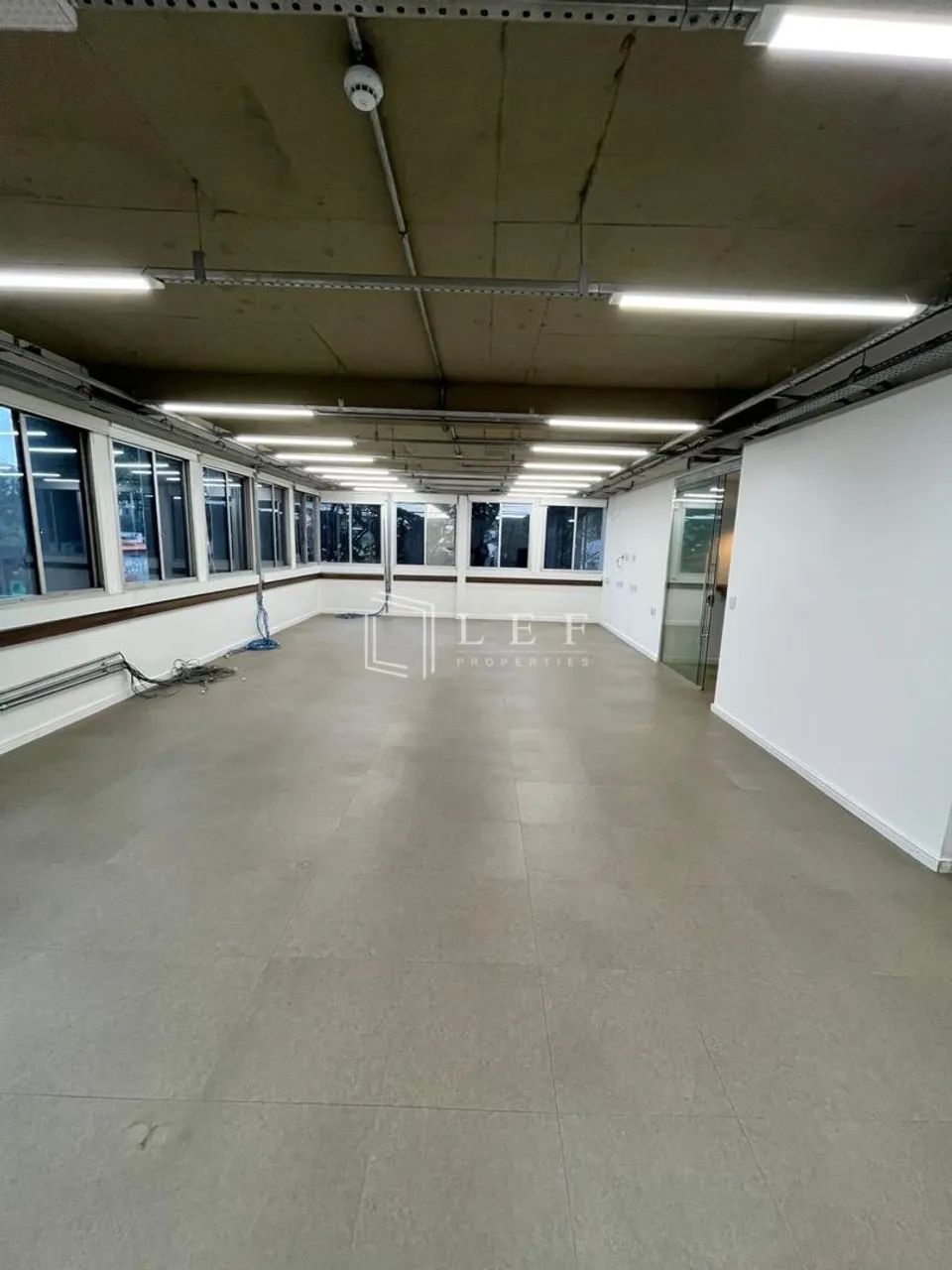 Conjunto Comercial com 203 m², para alugar no bairro Itaim Bibi. - Foto 2