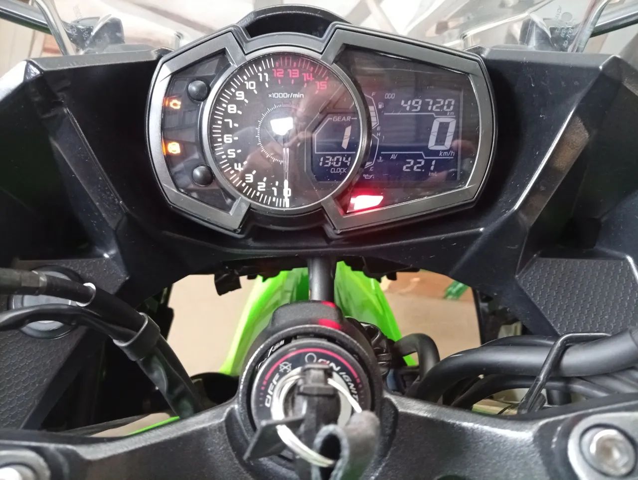 Kawasaki Ninja 400 verde  - Foto 4