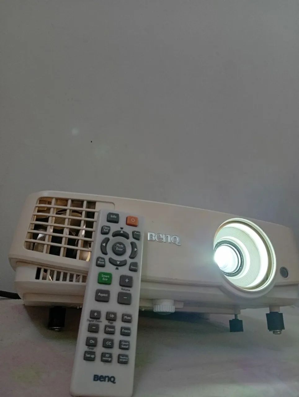 Projetor BENQ hdmi