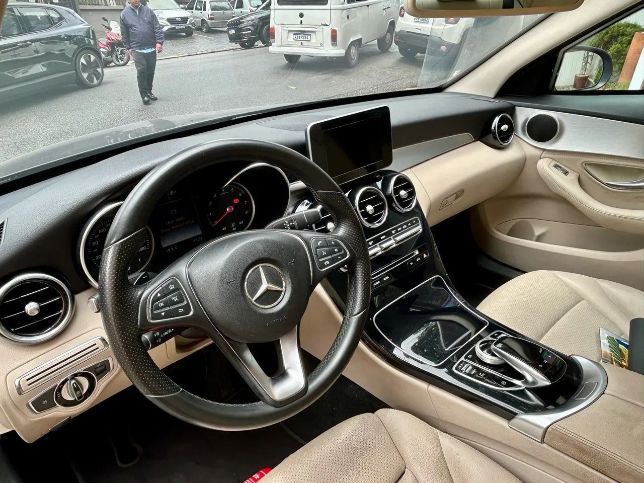 Mercedes-Benz Classe C Avantgarde 2.0 TB 16V 184cv Aut., foto 9 de 11