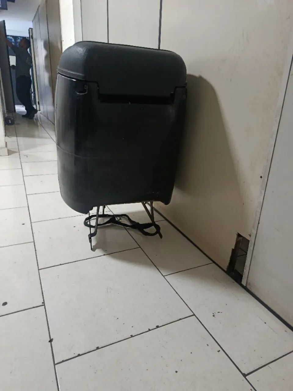 Baú para moto 100 litros  - Foto 3