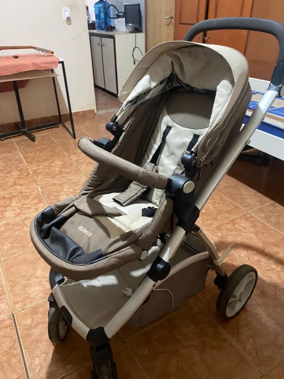 Carrinho de bebê + bebê conforto TOP  - Foto 5
