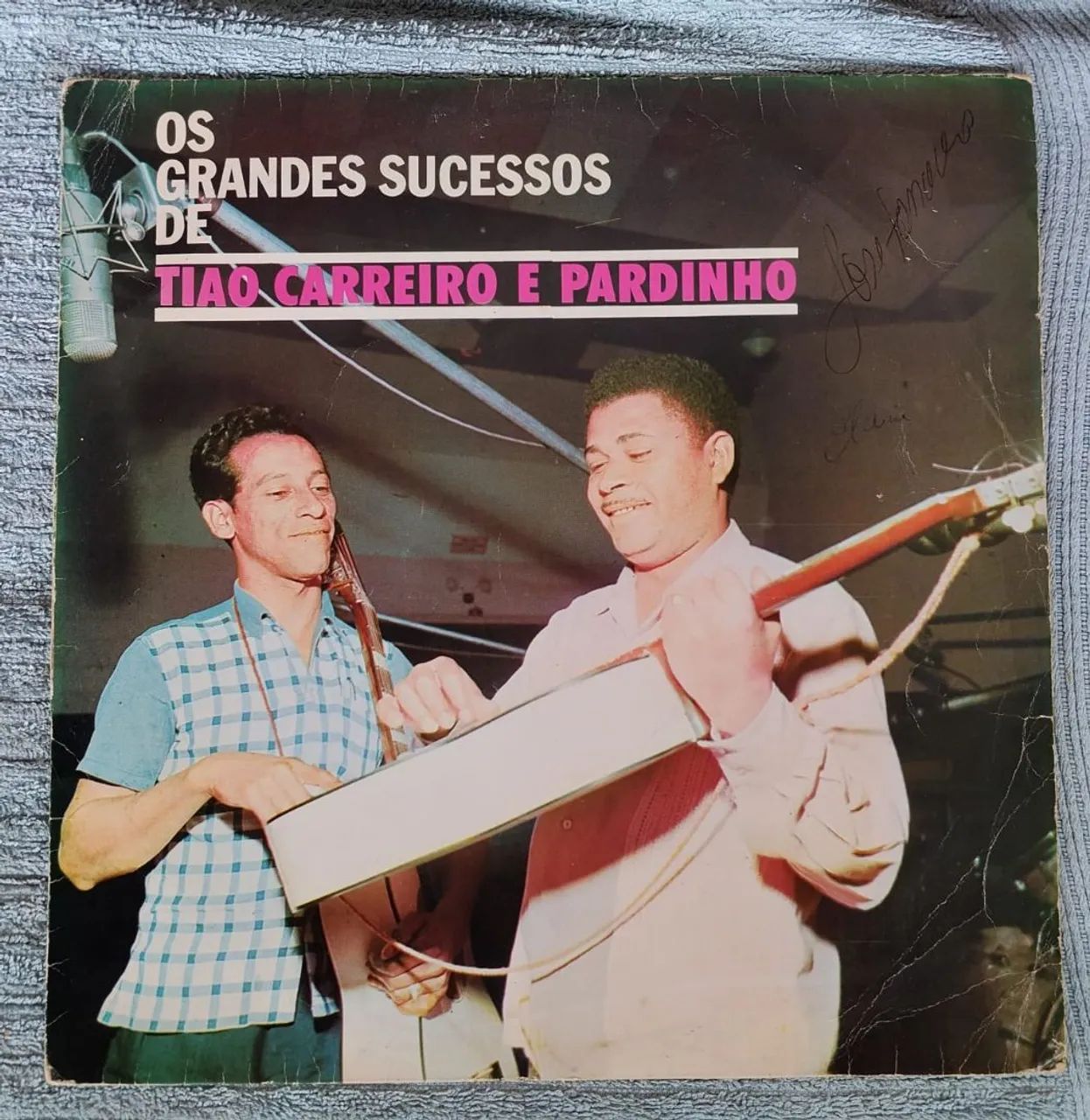 LP disco de vinil os grandes sucessos de Tião Carreiro e Pardinho toca disco radiola som 