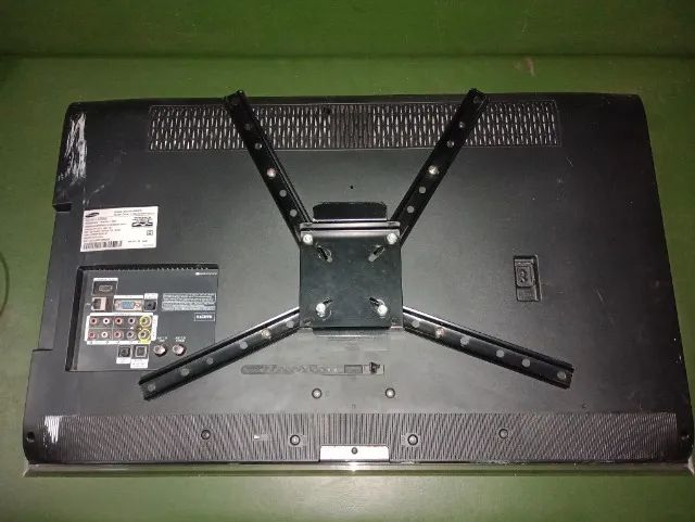 TV Samsung 32 Polegadas LCD Modelo LN32D550K7G - Foto 5