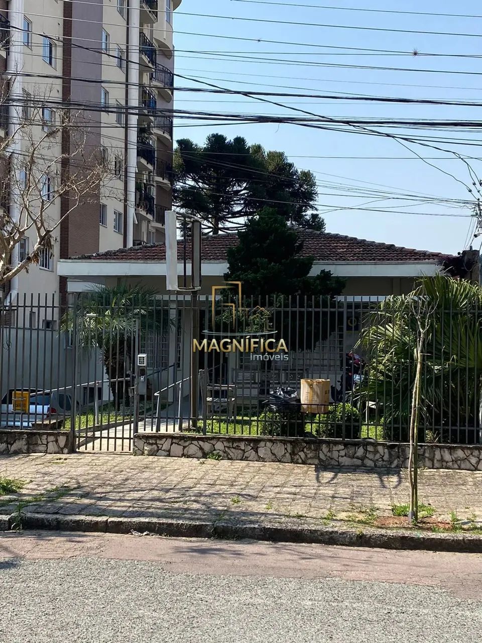 Casa comercial bem localizada no bairro das Mercês. - Foto 2