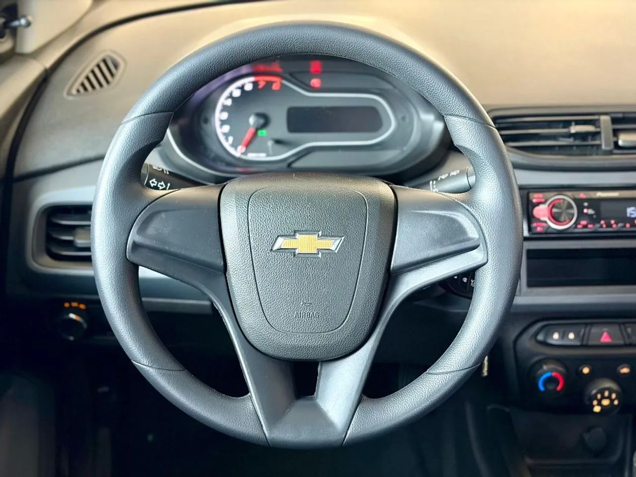 Chevrolet Onix JOY Hatch 1.0 8V Flex Mec. 4P 2020 - Foto 4
