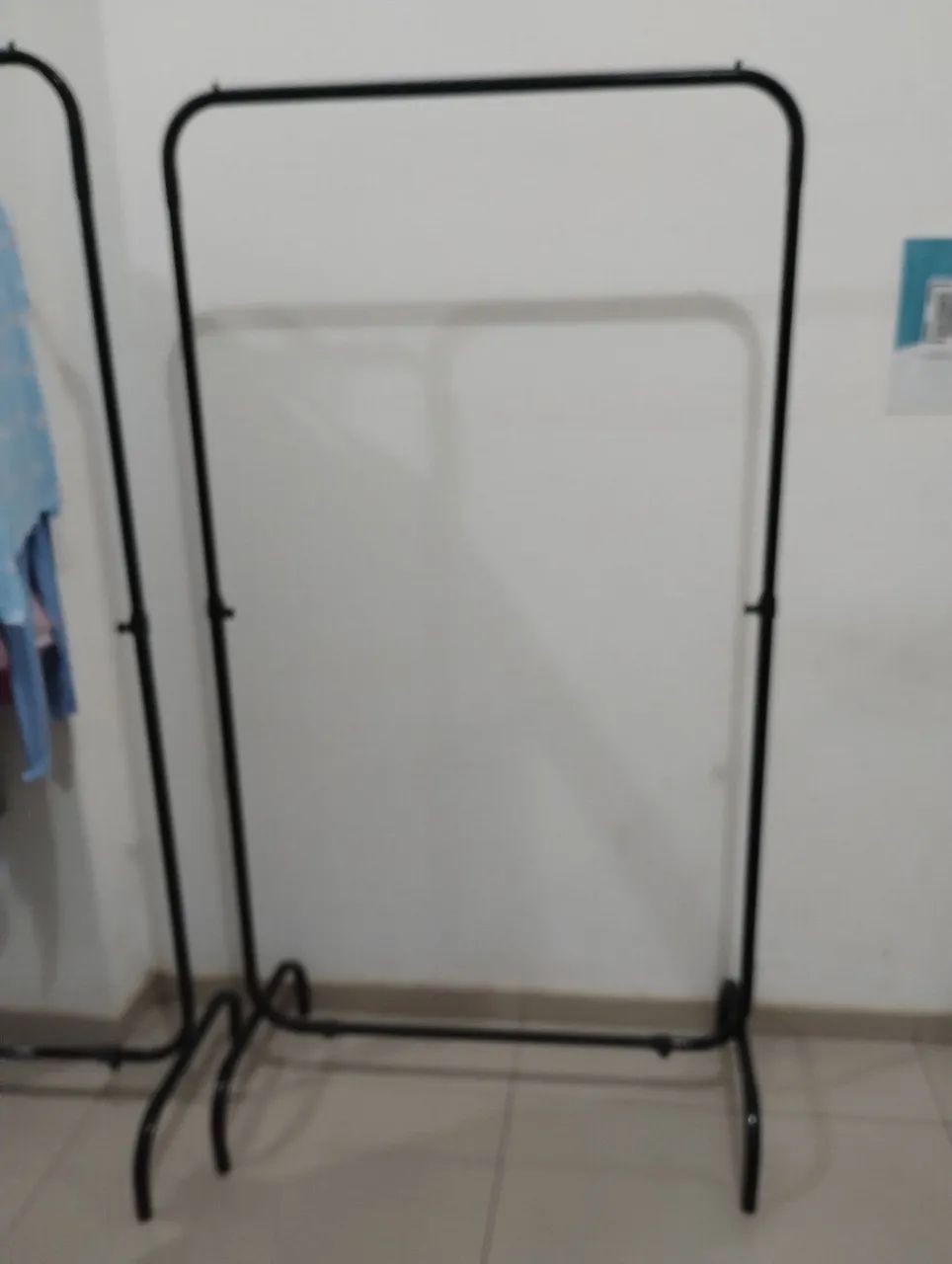 Kit de 7 araras para roupas 
