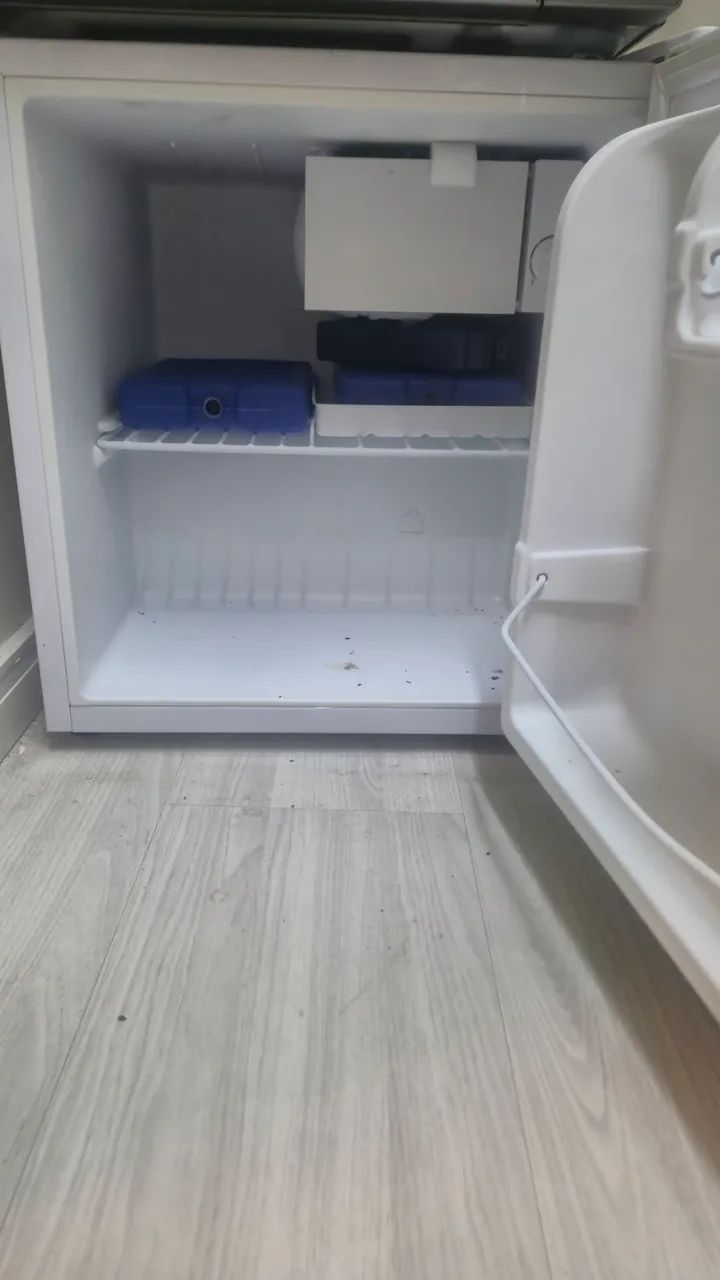 FRIGOBAR COMPACTO 47L HQ - Foto 3