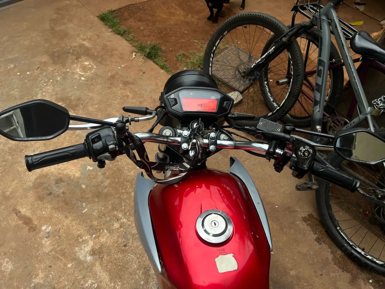 Yamaha YBR 125 2011 - Foto 3