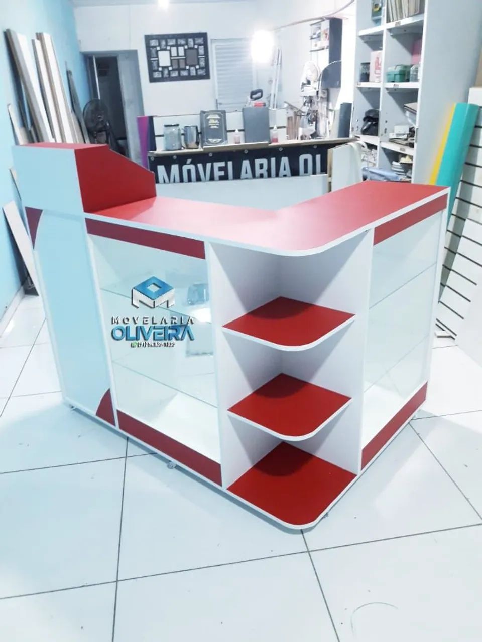 Balcão caixa com vitrine frontal em L personalizado  fabricamos diversos  