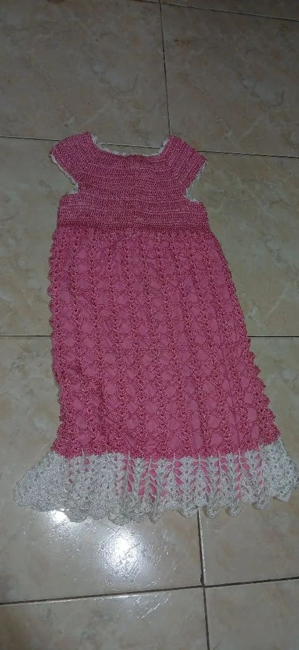 BAIXEI PRA VENDER Vendo vestidos de crochê   - Foto 3