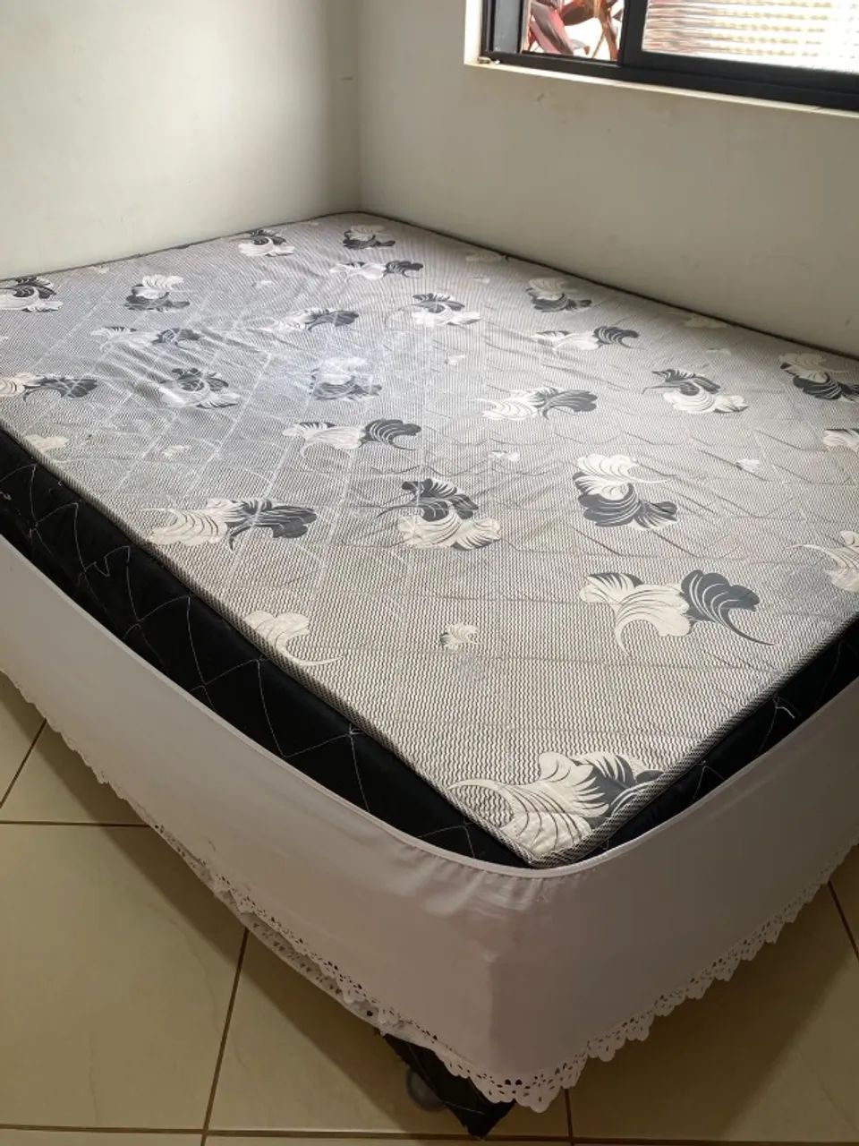 Cama box - usada
