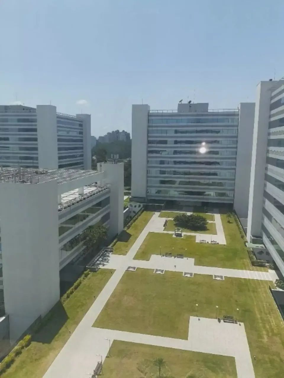 Centro comercial para aluguel e venda possui 2884 metros quadrados . - Foto 9