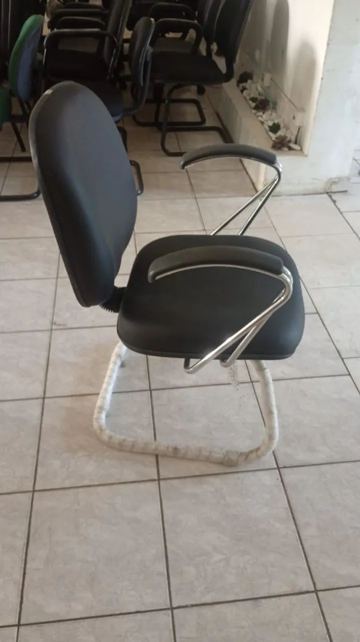 Cadeiras diretor ricas e giratorias