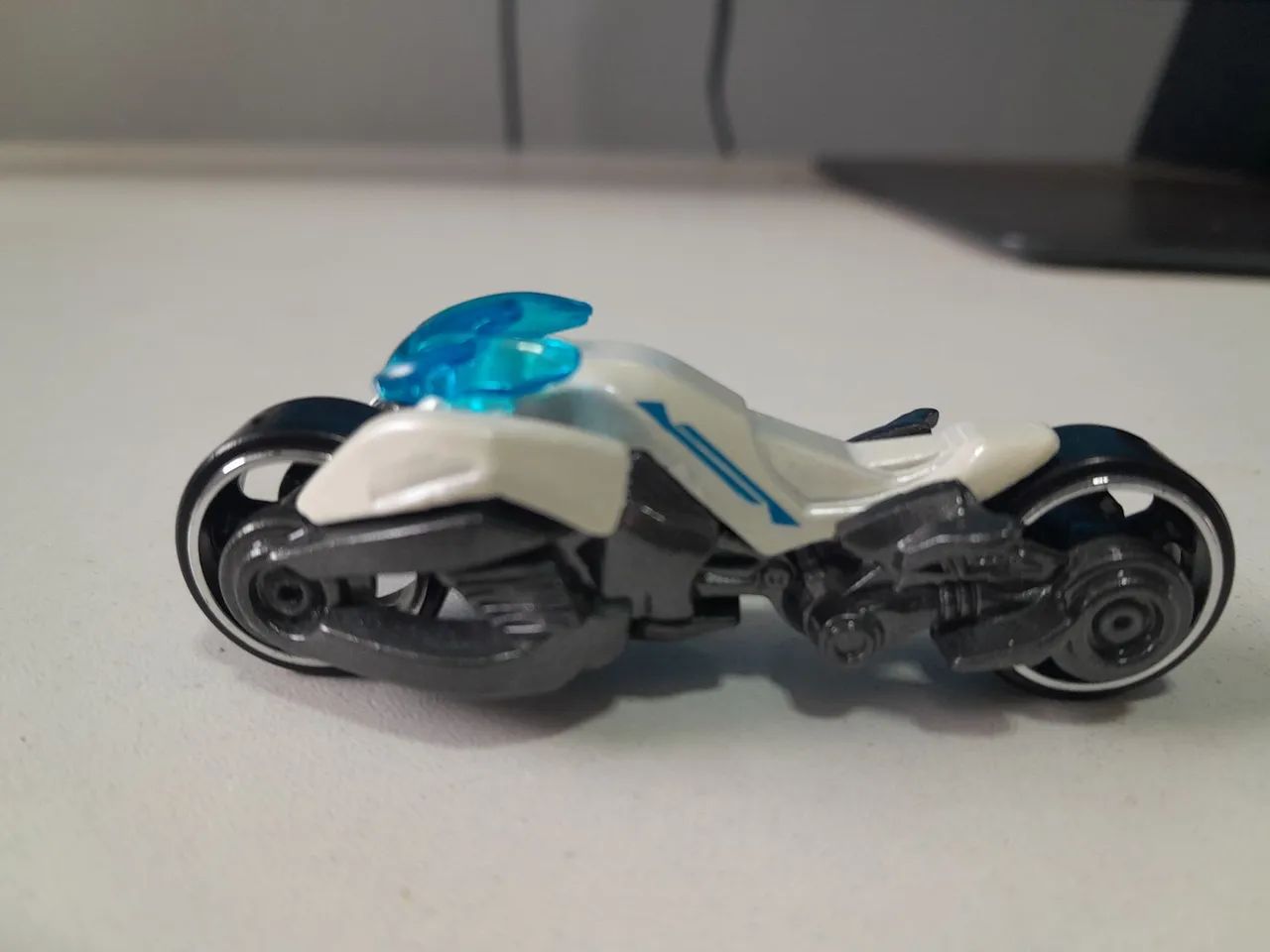 Hot Wheels Max Steel Motorcycle 2013 - Foto 3
