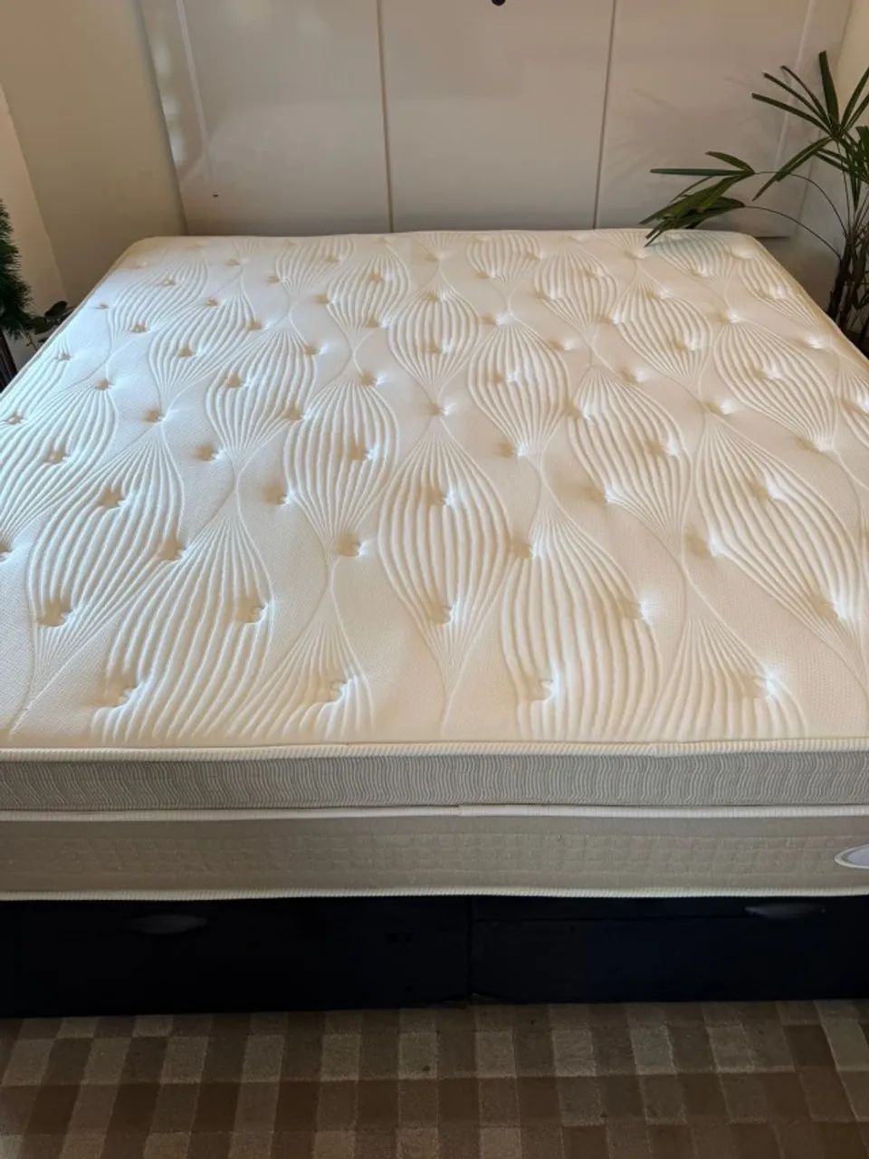 Cama KING COM BAÚ E COLCHÃO MAXFLEX SEMINOVO - Entrego!  - Foto 3