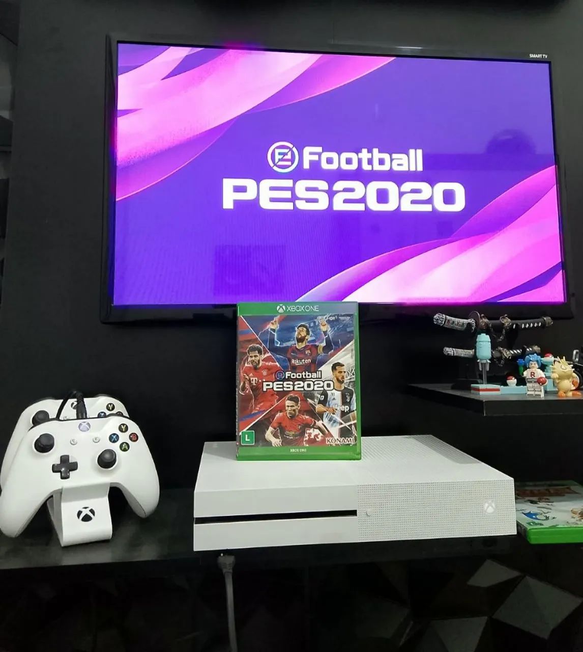 Xbox One S 1TB + 2 Controles Originais + 2 Jogos  - Foto 2