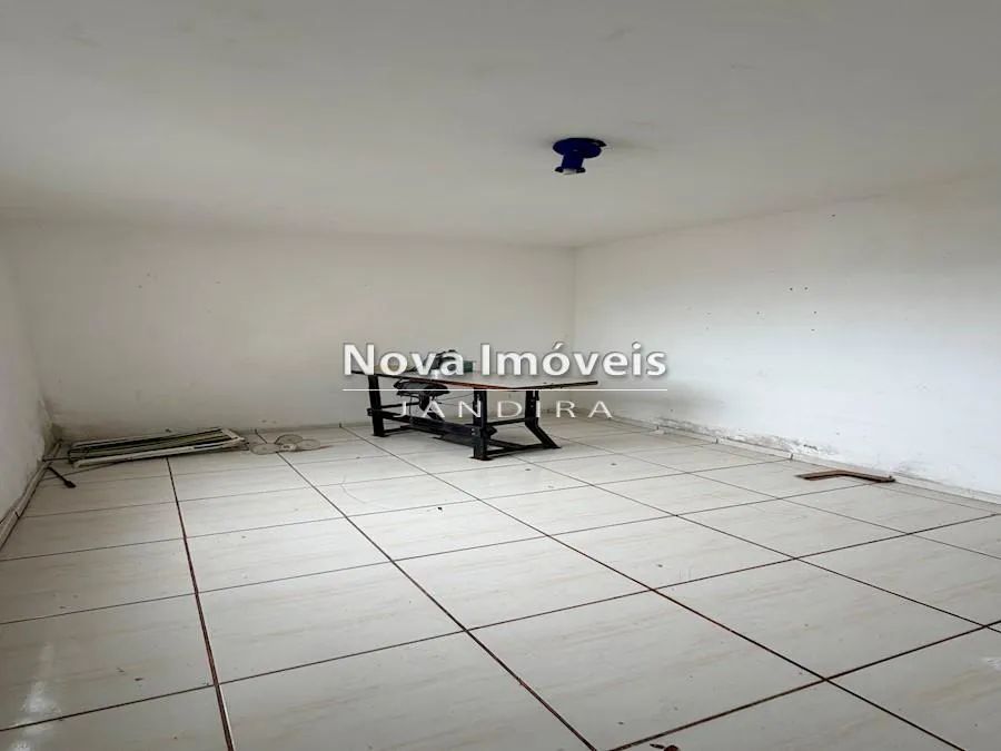 Casa De 4 Comodos Em. Jandira - Foto 4