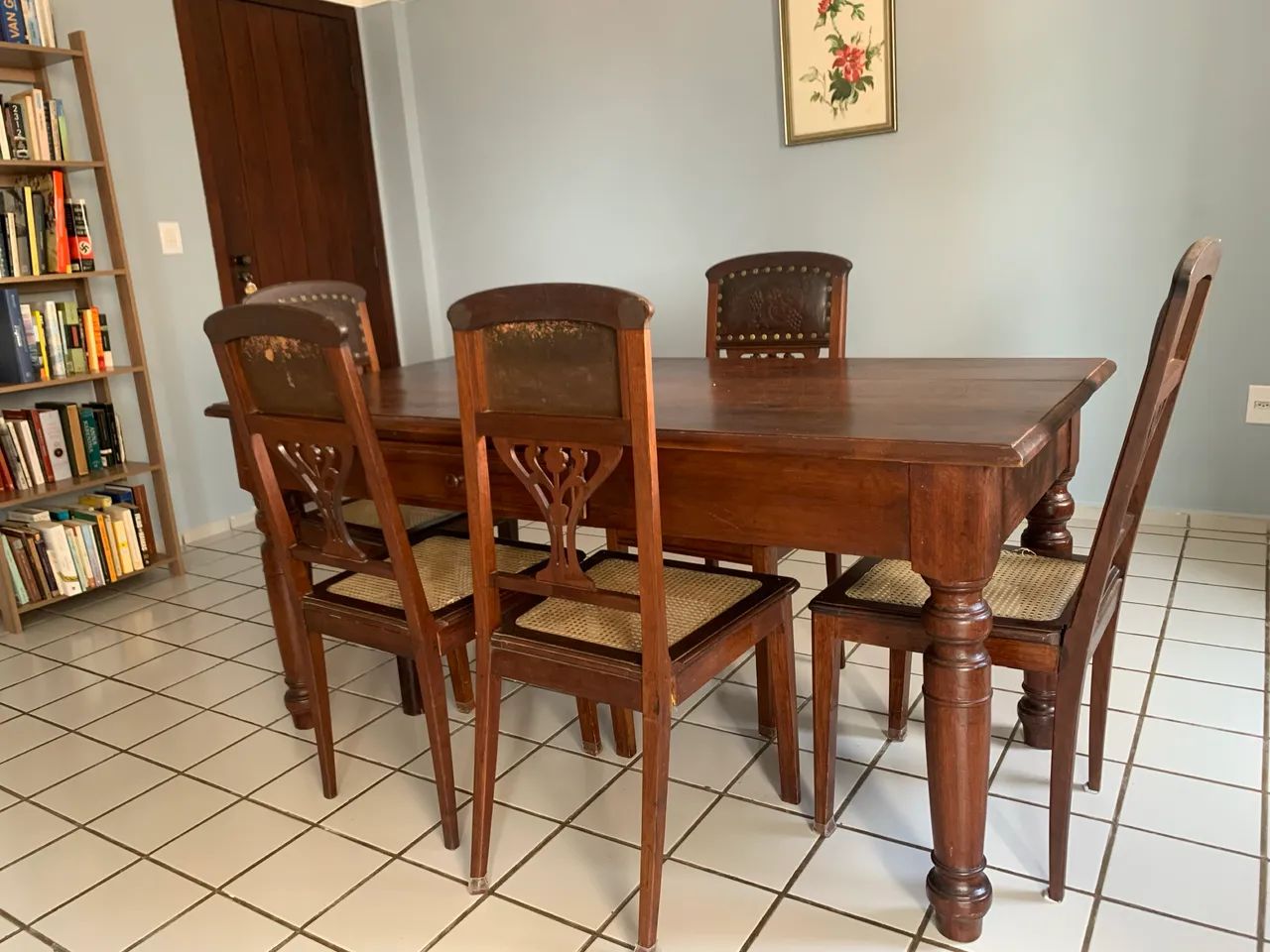 Mesa de madeira nobre do século 19, restaurada   - Foto 2