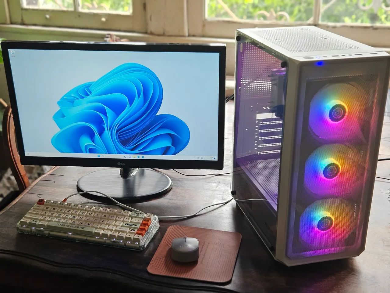 Pc Branco I3 (7 geração) com placa Asus Z170AR funcionando