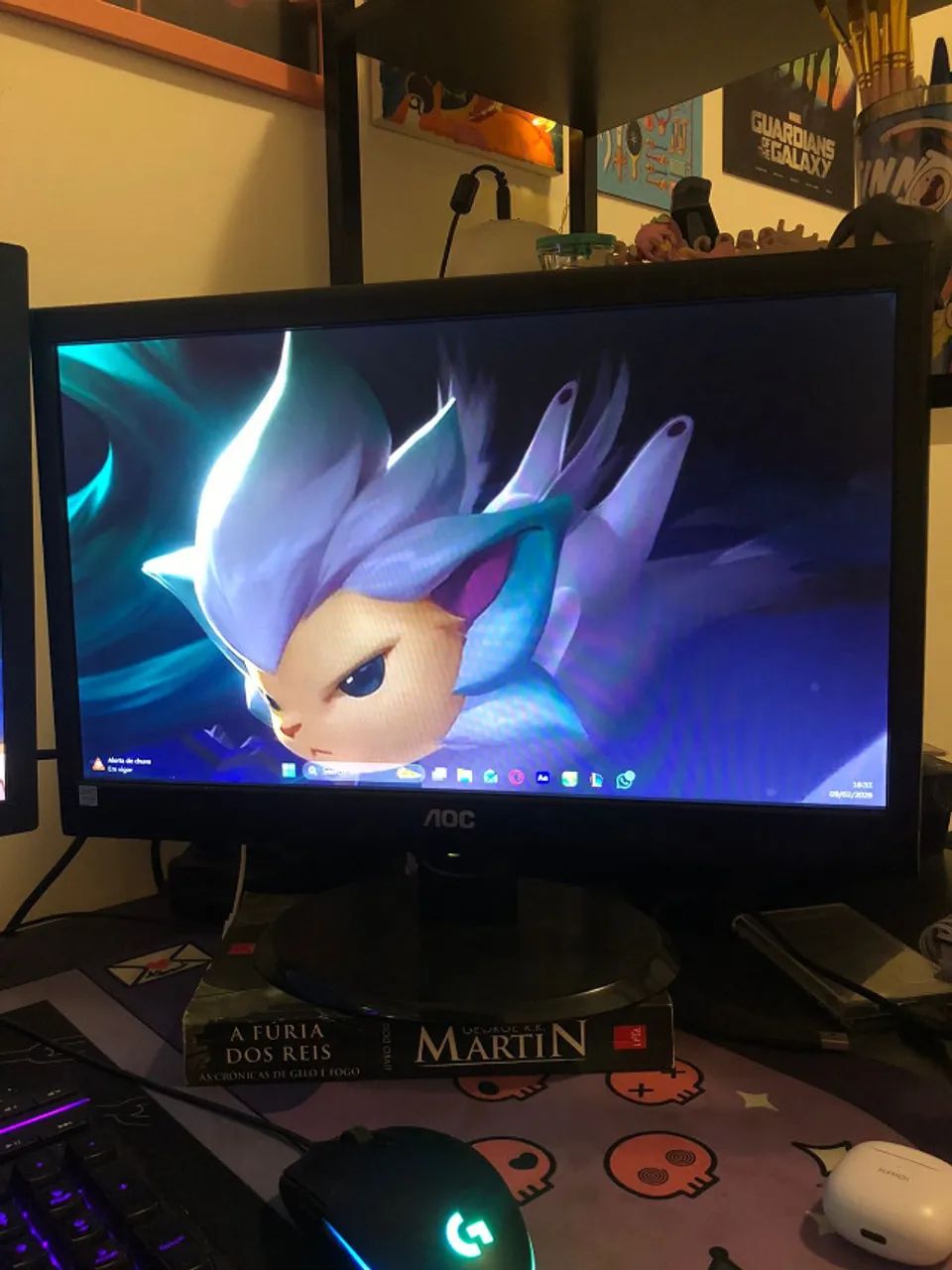 2 MONITORES 18 POLEGADAS 