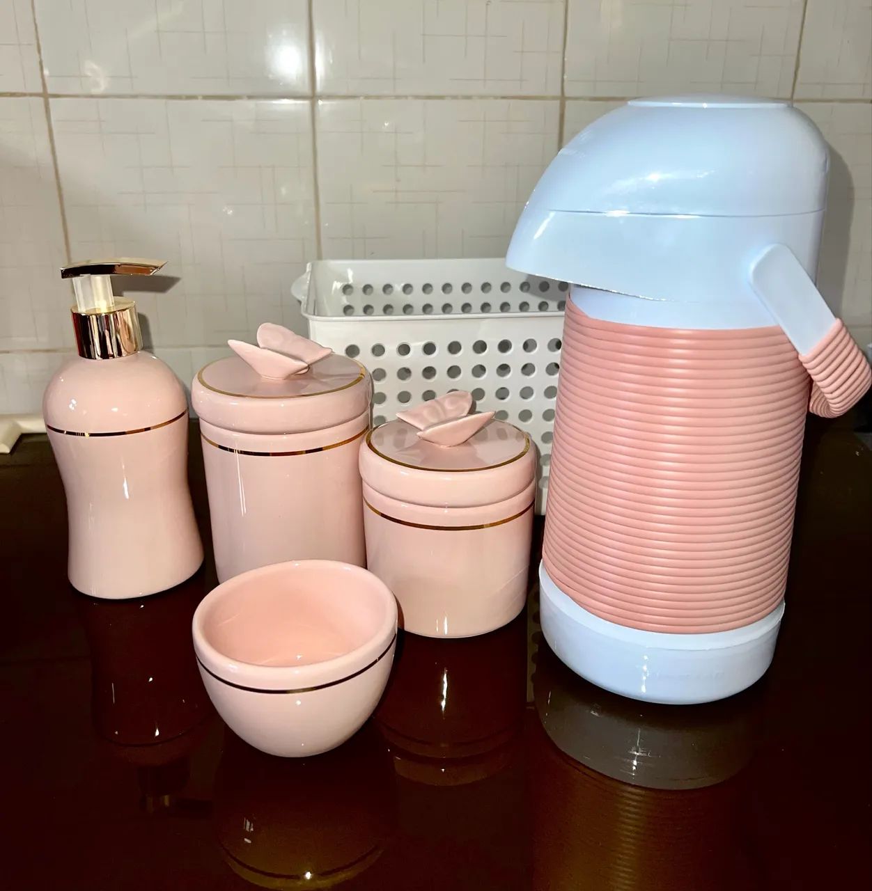 Kit Higiene Bebê Rosa + Garrafa Térmica 