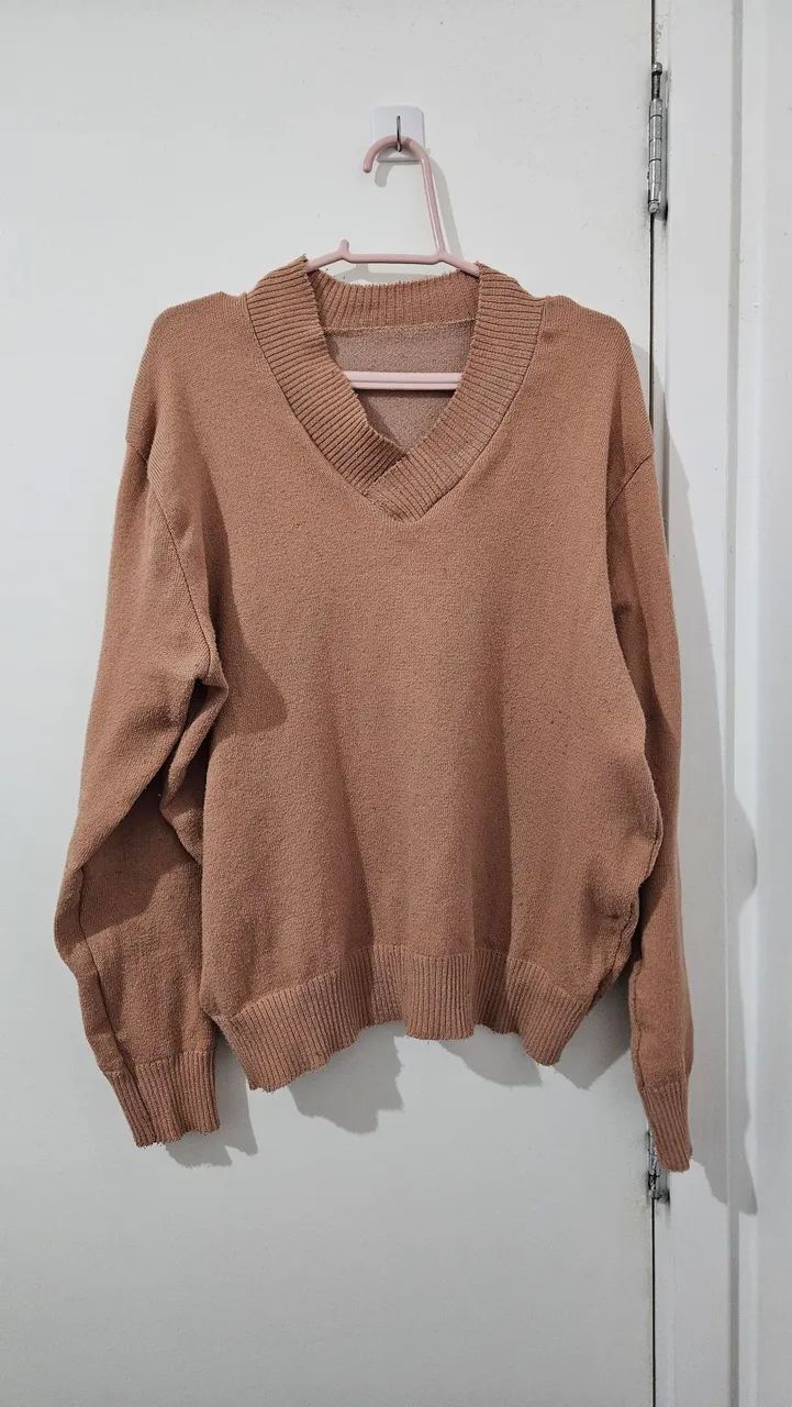 Blusa de tricô gola V nude