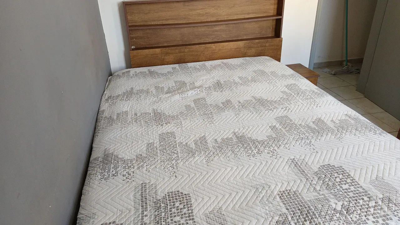 Aluguel de quarto em condomínio 